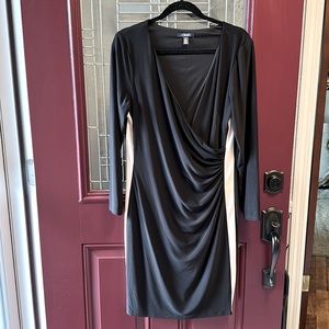 Black Long Sleeved dress with Winter White piping. Very flattering!